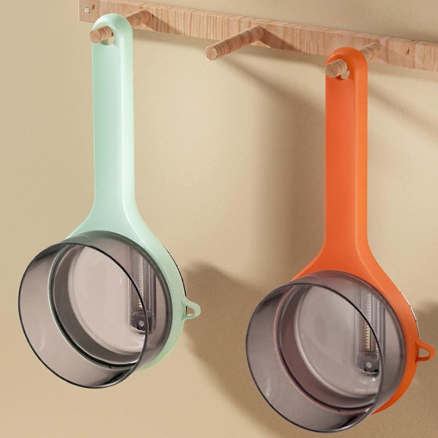Vegetable Peeler with Convenient Storage Box